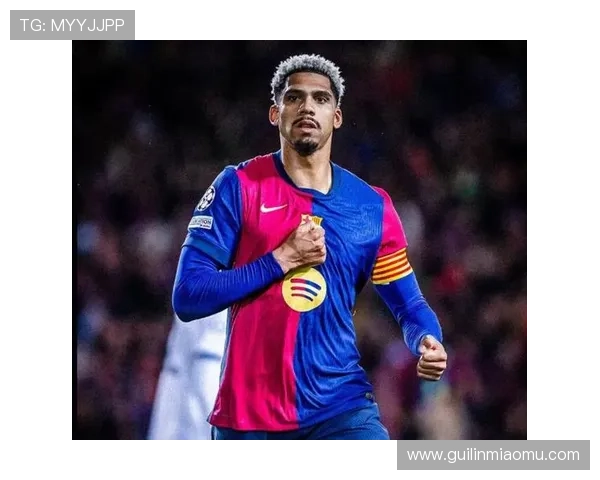 阿劳霍谈右后卫佩德里略显疲劳 阿劳霍谈右后卫佩德里略显疲劳