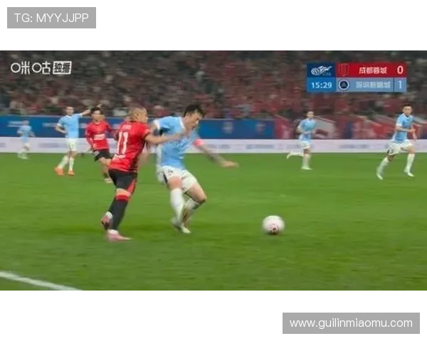 费利佩韦林顿获我懂奖杯 分享心声与荣誉 费利佩韦林顿获我懂奖杯 分享心声与荣誉